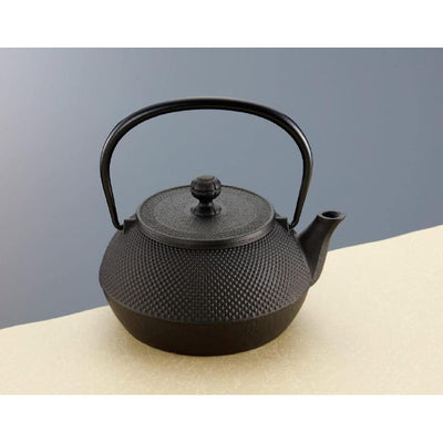 IWACHU 0.9L Tetsubin Cast Iron Kettle Round ARARE "Hailstone Pattern"