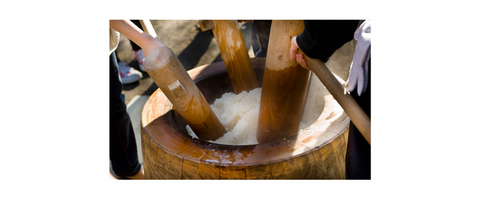 *Short video* Mochitsuki (Rice Cake Pounding)